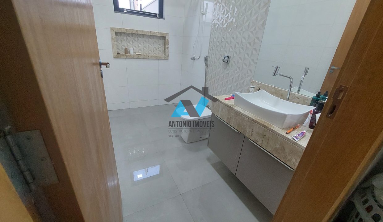 Vende-se Casa Bairro Santa Felicidade Primavera do Leste MT Imobiliaria Antonio Imoveis. Cod. 06220241008_163629